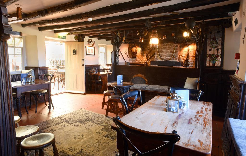 The Lifeboat Inn 헌스탠턴 외부 사진